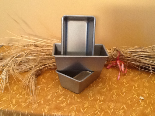 Picture of Mini Bread Pan ~ Gift Size Loaf